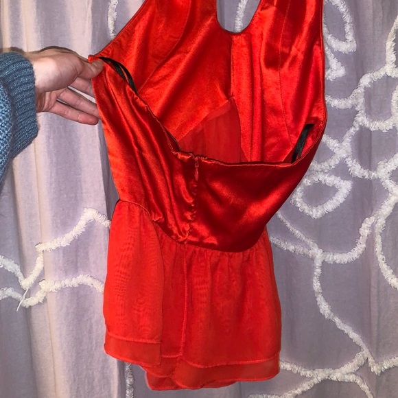 Satin Y2K halter top - Picture 4 of 4